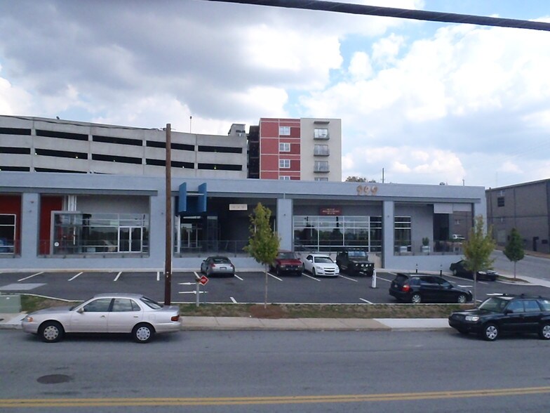 More Photos Of 999 Brady Ave NW, Atlanta Storefront For Lease