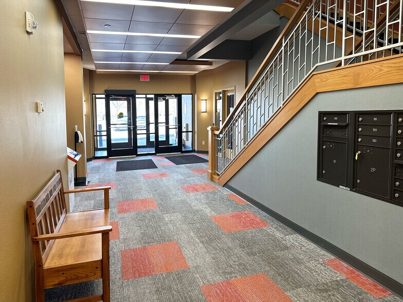 More Photos Of 10160 Foley Blvd, Coon Rapids Office For Lease