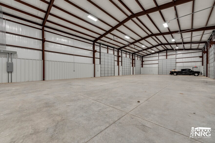 More Photos Of 2945 I-20, Stanton Warehouse For Lease