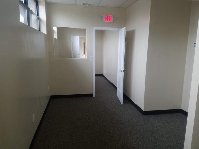 More Photos Of 828 Hempstead Tpke, Franklin Square Medical For Sale