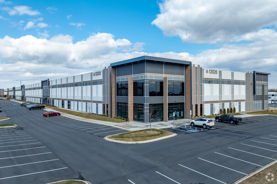 More Photos Of 12032 Carolina Logistics Dr, Pineville Unknown For Lease