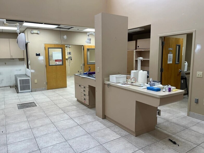 More Photos Of 11407 N Saguaro Blvd, Fountain Hills Freestanding For Sale