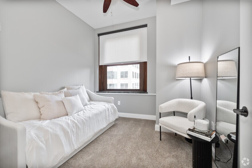 More Photos Of 526 Superior Ave E, Cleveland Apartments For Lease