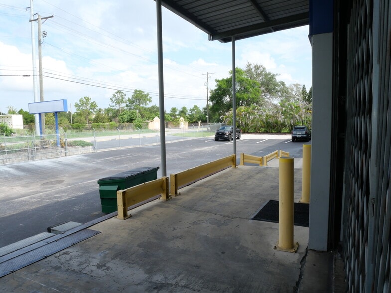 More Photos Of 4007 N 56th St, Tampa Manufacturing For Lease