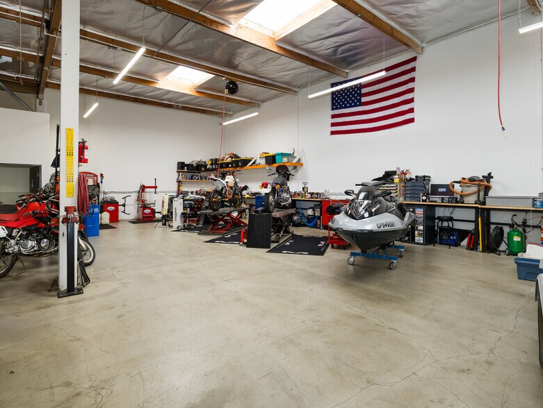 More Photos Of 20600 Gramercy Pl, Torrance Light Manufacturing For Lease