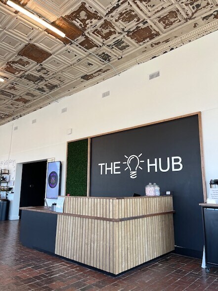 More Photos Of 215 S Arkansas Ave, Russellville Office For Sale