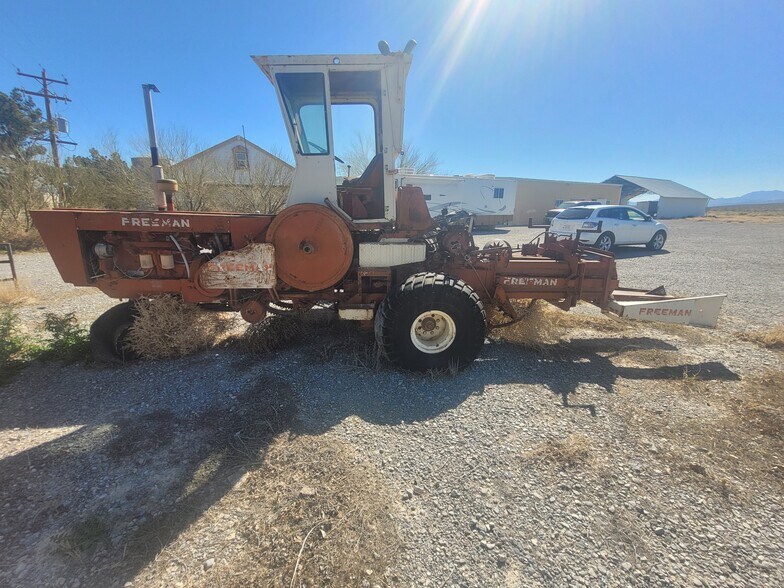 More Photos Of 3171 Tillman St, Pahrump Industrial For Sale