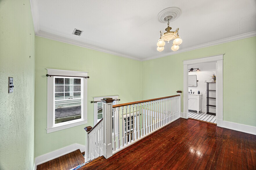 More Photos Of 1723 25th St, Galveston Hospitality For Sale