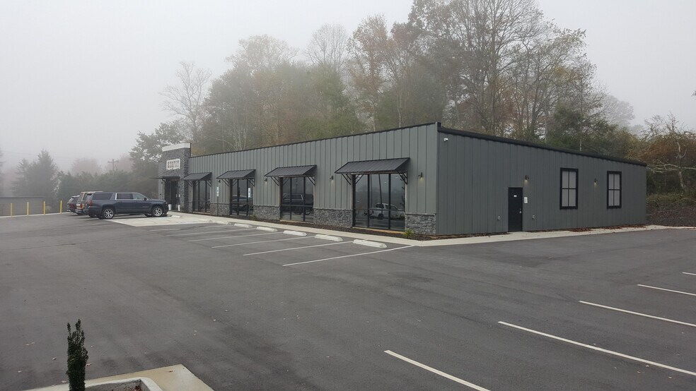 More Photos Of 50 Deerlake Rd, Brevard Specialty For Sale