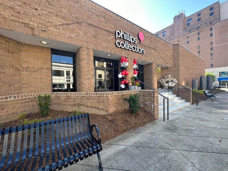 More Photos Of 135 S Main St, High Point Hotel For Sale