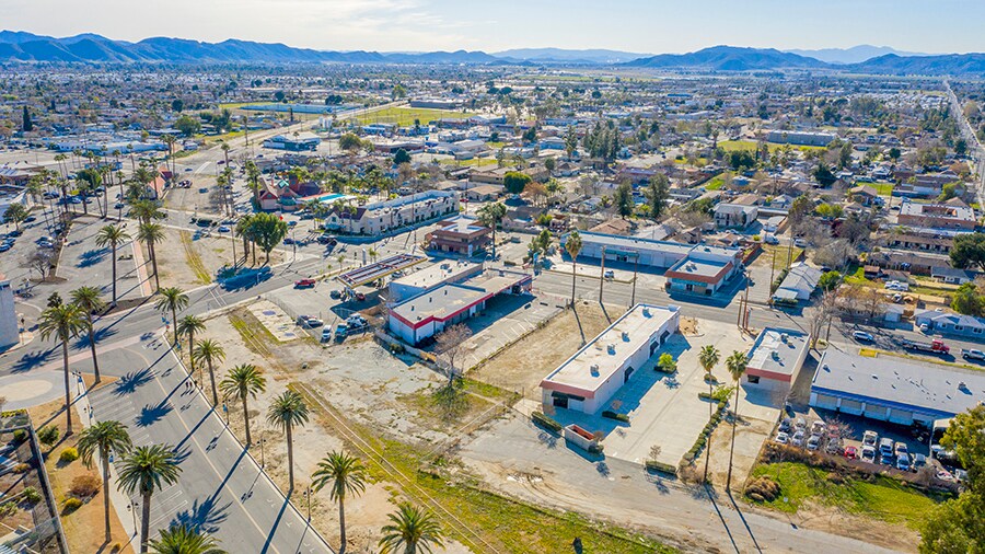 More Photos Of 222 N State St, Hemet Auto Repair For Sale