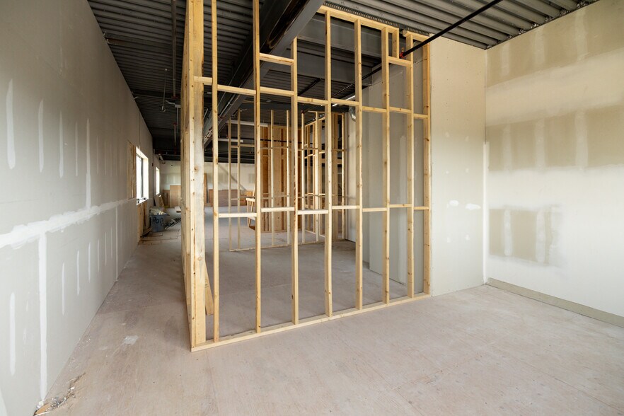 More Photos Of 3101 45 Av, Vernon Warehouse For Sale
