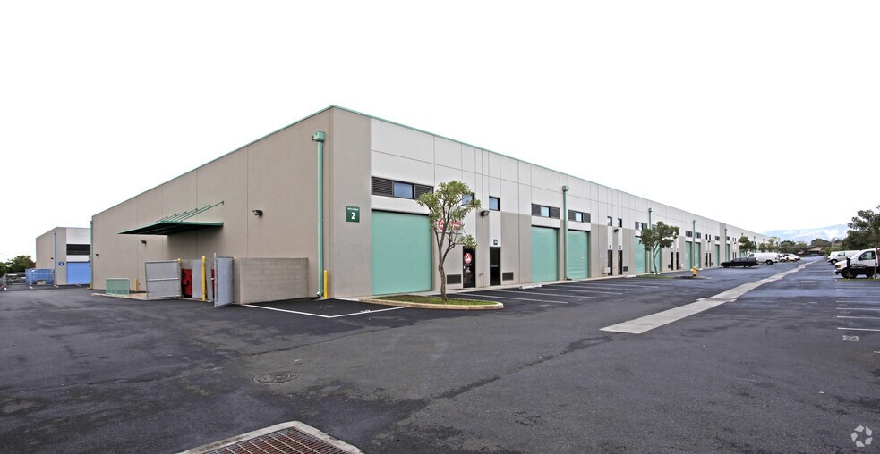 More Photos Of 94-1388 Moaniani St, Waipahu Light Distribution For Lease