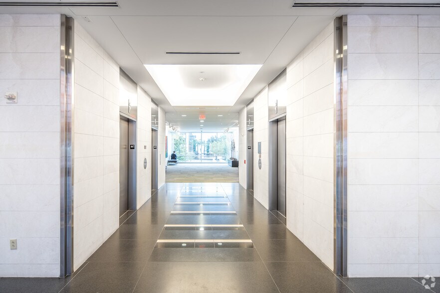 More Photos Of 2600 Network Blvd, Frisco Office For Lease