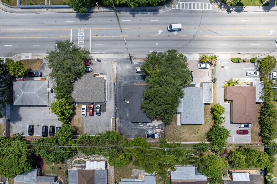 More Photos Of 17021 NE 6th Ave, North Miami Beach Medical For Sale