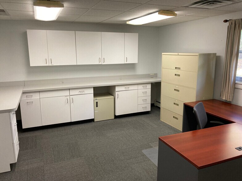 More Photos Of 130 Route 31 N, Pennington Office For Lease