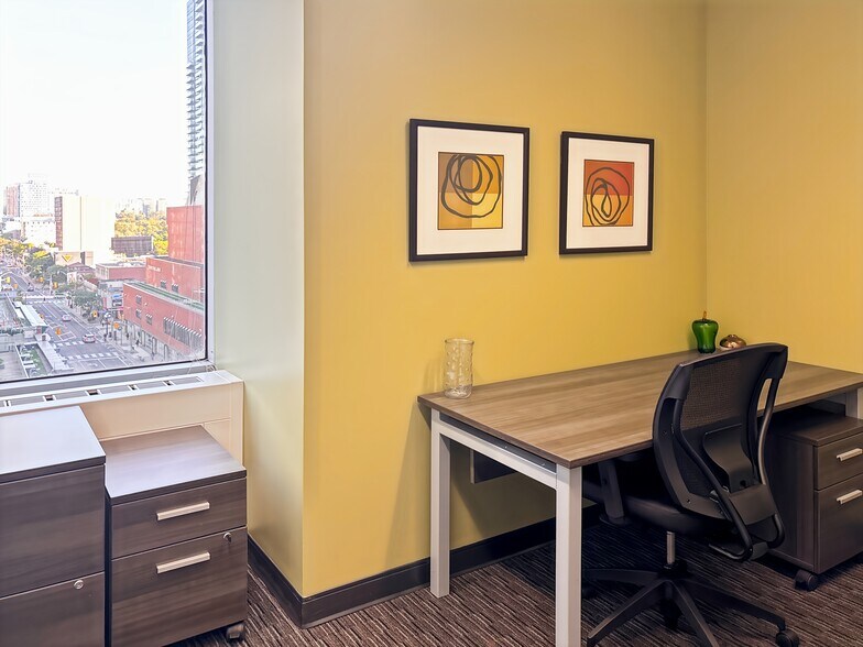 More Photos Of 2 Bloor St W, Toronto Coworking Space