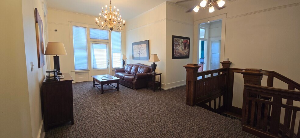 More Photos Of 511 W French Pl, San Antonio Office Residential For Sale