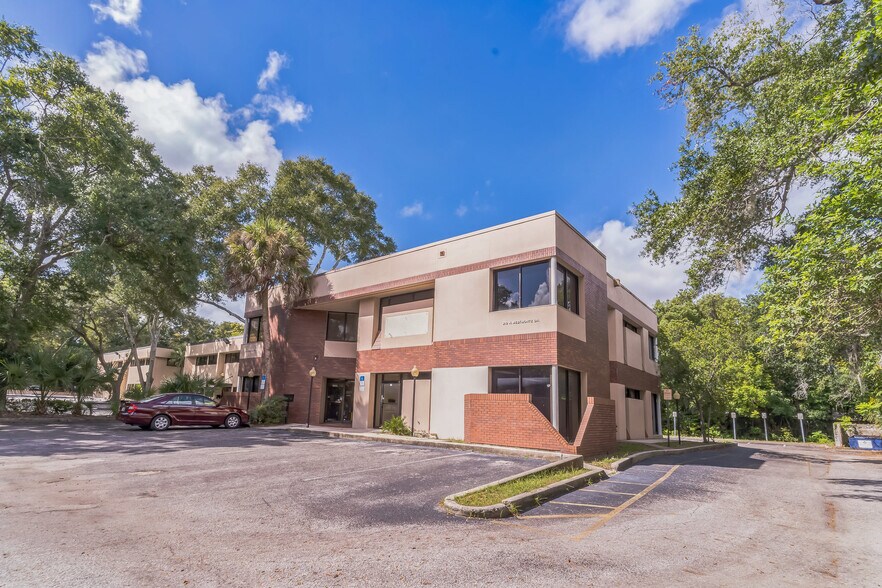 More Photos Of 210 N Westmonte Dr, Altamonte Springs Medical For Lease
