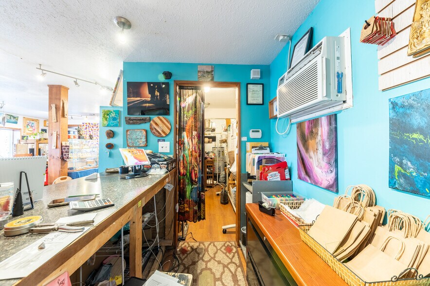 More Photos Of 309 Keller Ave, Fayetteville Storefront Retail Office For Sale