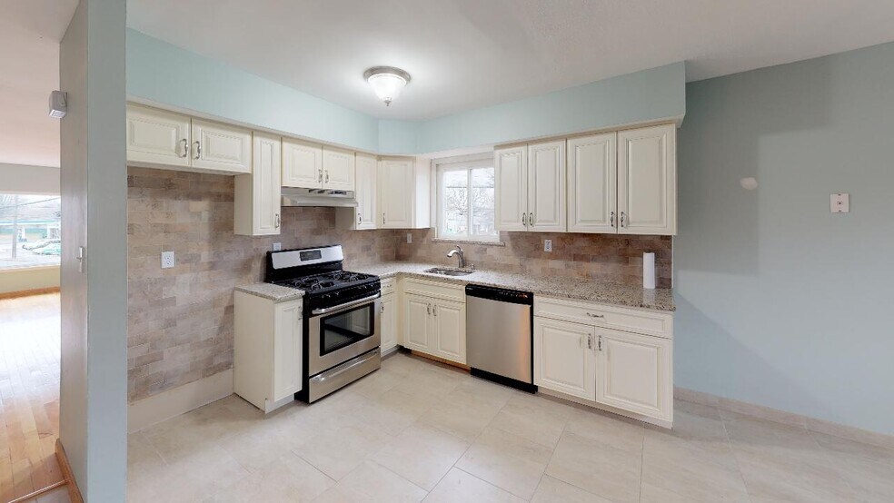 More Photos Of 551 Stewart Ave, Staten Island Lodge Meeting Hall For Sale