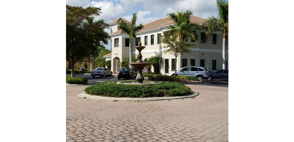More Photos Of 5920 Pan American Blvd, North Port Medical For Lease