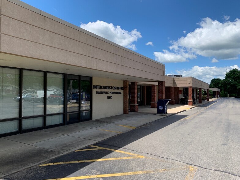More Photos Of 62 E Shenango St, Sharpsville Storefront For Lease