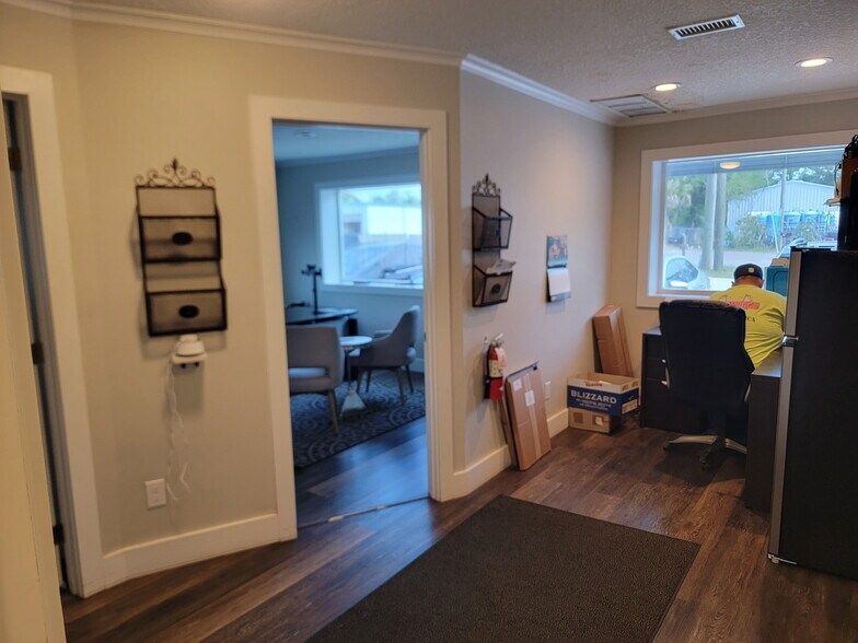 More Photos Of 310 Mealy St, Atlantic Beach Warehouse For Lease