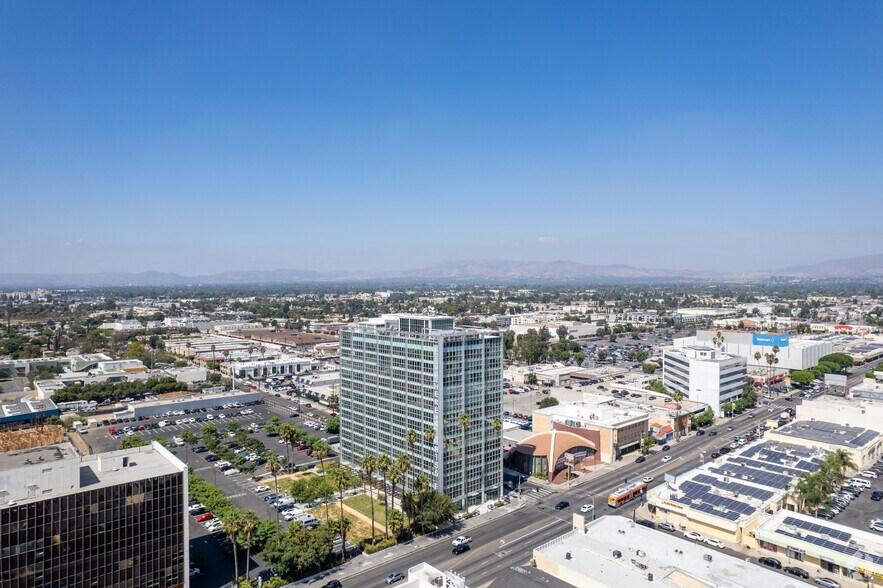 More Photos Of 8155 Van Nuys Blvd, Van Nuys Apartments For Lease