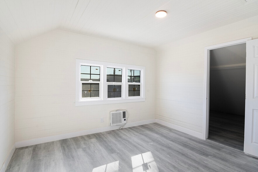 More Photos Of 1732 N Wilton Pl, Los Angeles Apartments For Sale