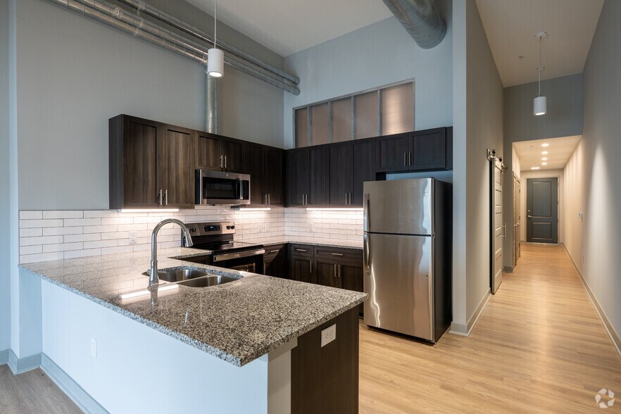 More Photos Of 670 Downey Green, Hampton Apartments For Sale