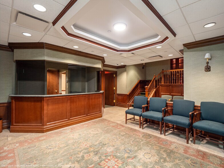 More Photos Of 3 E 75th St, New York Apartments For Lease