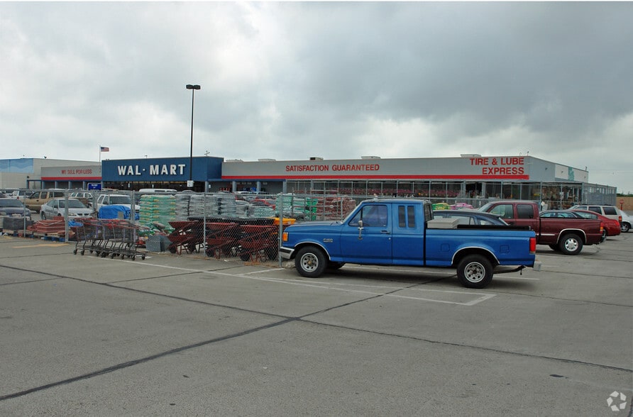 More Photos Of 10241 S Padre Island Dr, Corpus Christi Freestanding For Lease