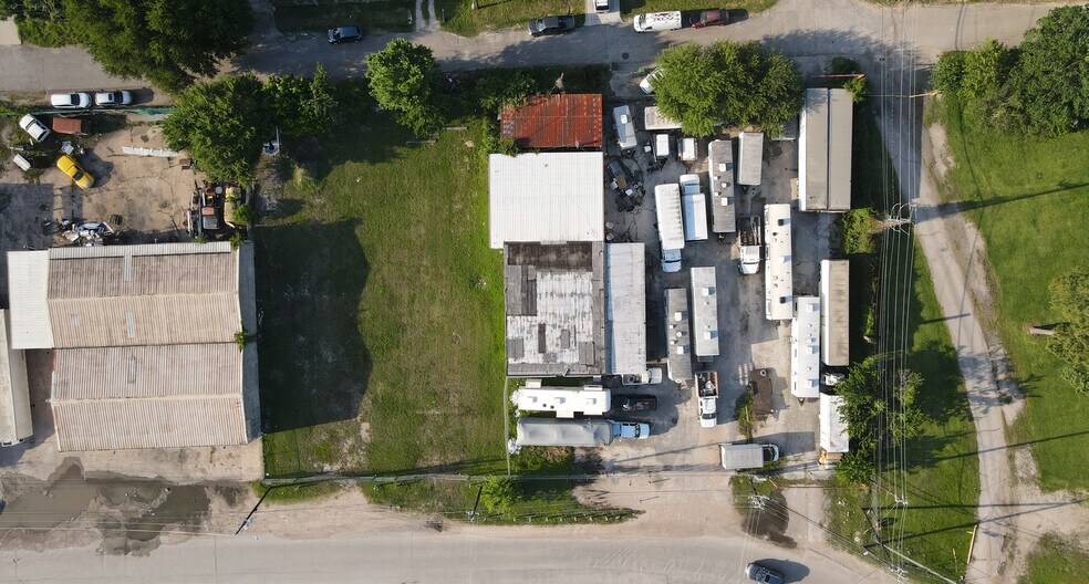 More Photos Of 3191 Produce Row, Houston Warehouse For Lease