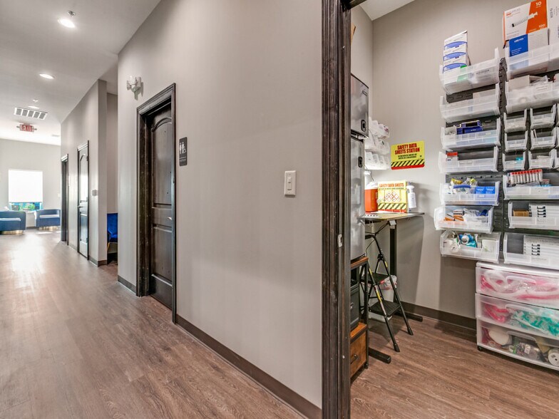 More Photos Of 540 W Frontier Pky, Prosper Healthcare For Lease