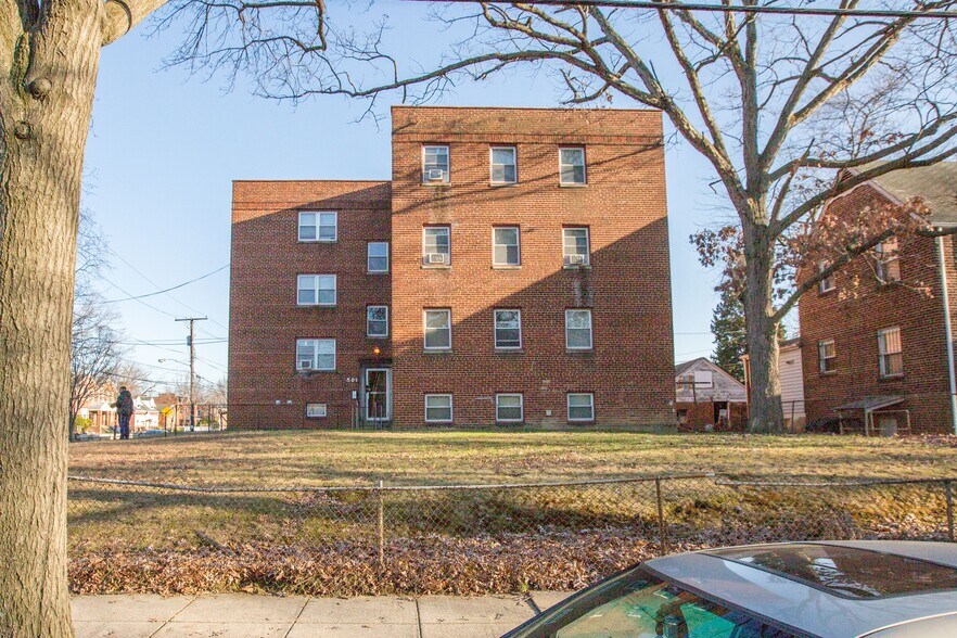 Primary Photo Of 501 Mellon St SE, Washington Apartments For Sale