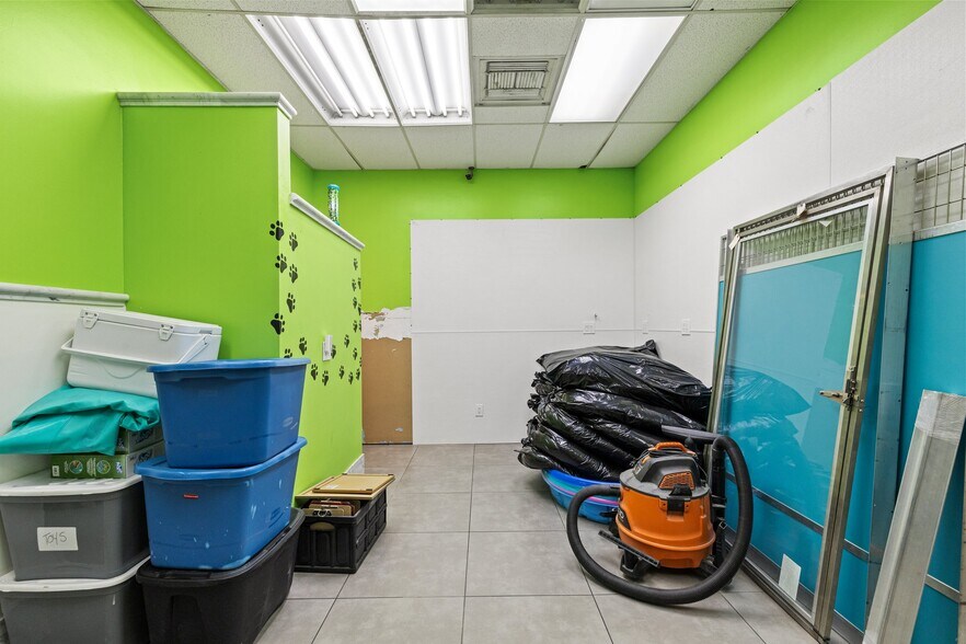 More Photos Of 68766 Perez Rd, Cathedral City Warehouse For Sale