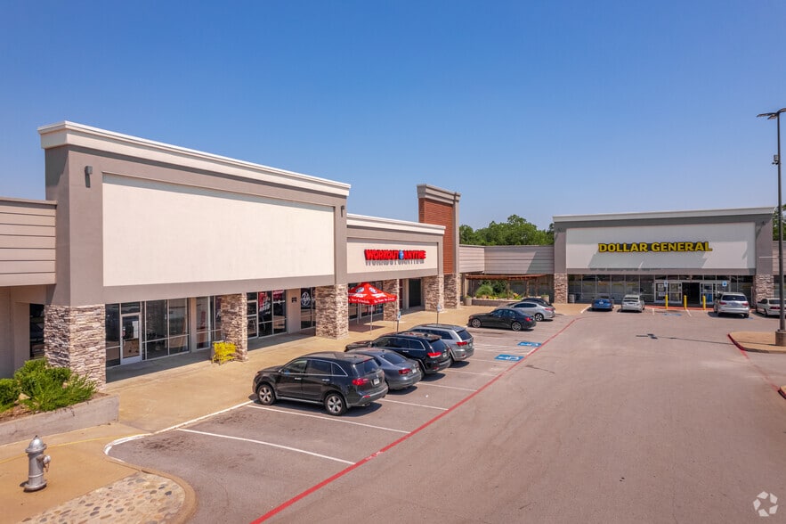 More Photos Of 1701 W Randol Mill Rd, Arlington Unknown For Sale