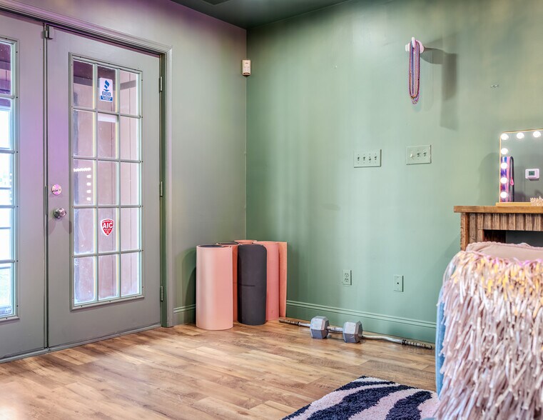 More Photos Of 5069 Milford Rd, East Stroudsburg Specialty For Sale