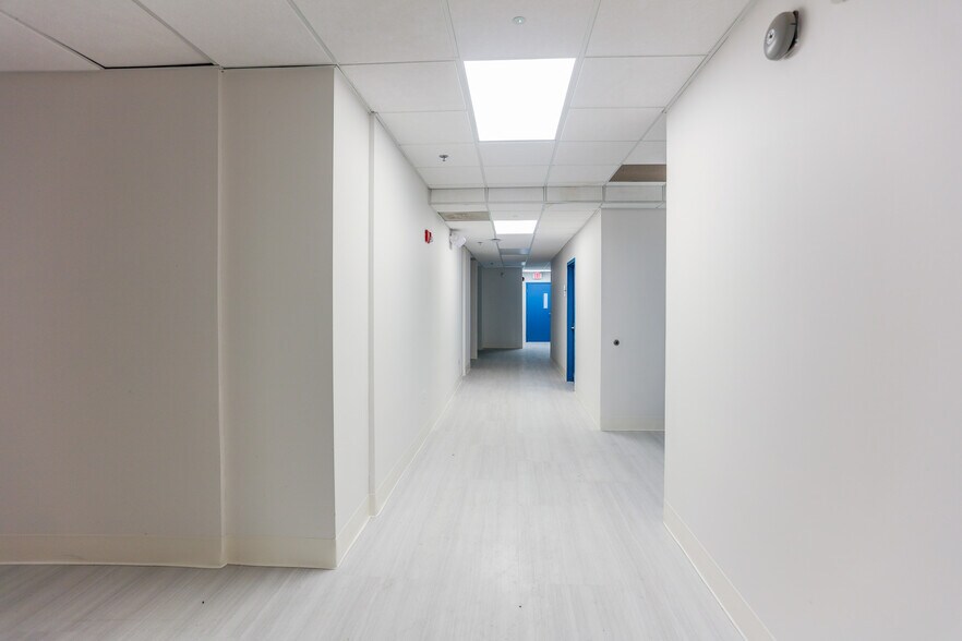 More Photos Of 1720 Harrison St, Hollywood Office Residential For Sale