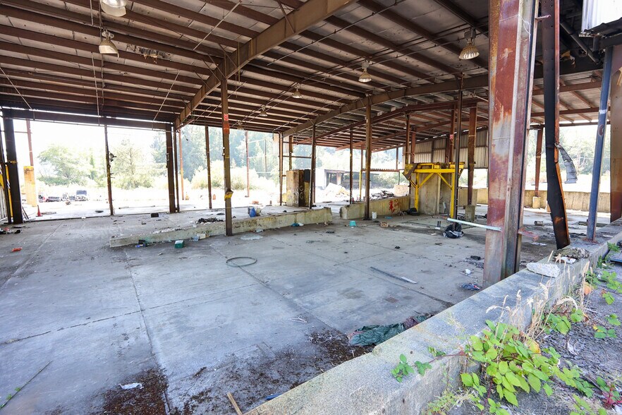 More Photos Of 2600 Lower Smith River rd, Reedsport Industrial For Sale