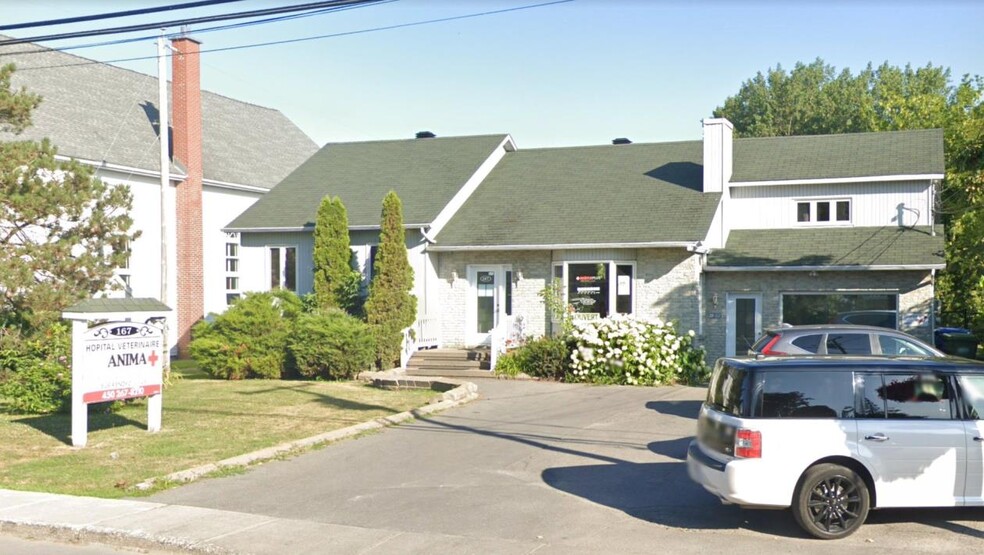 Primary Photo Of 167 Rue Principale, Les Coteaux Veterinarian Kennel For Sale