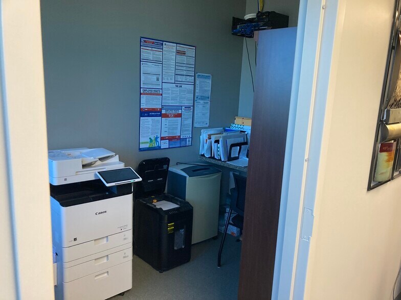 More Photos Of 400 S Greenwood Ave, Easton Office For Sale