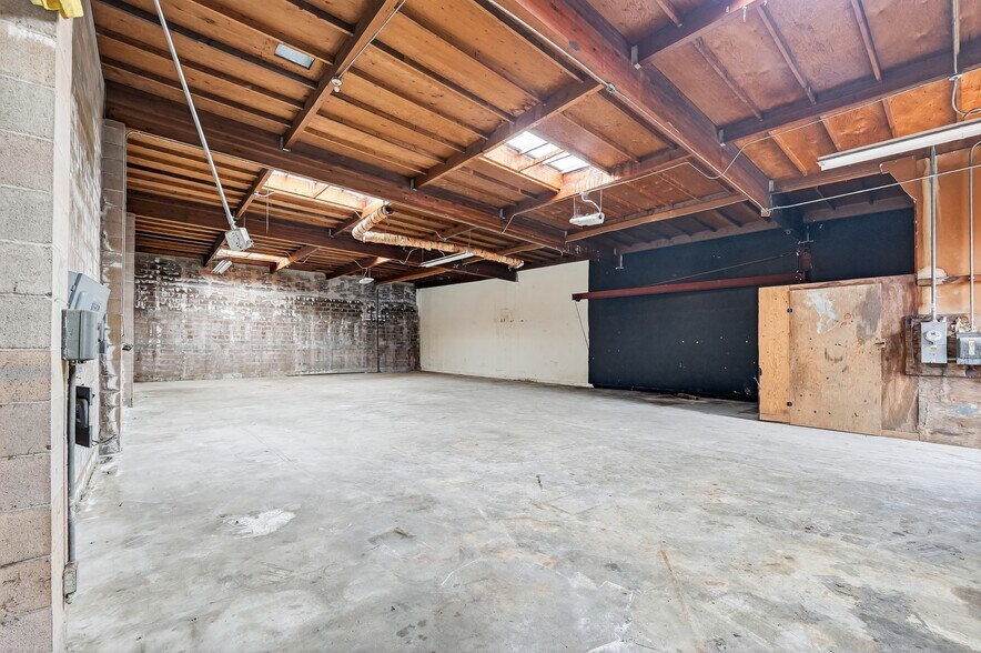 More Photos Of 760 Stone St, Oakland Industrial For Lease