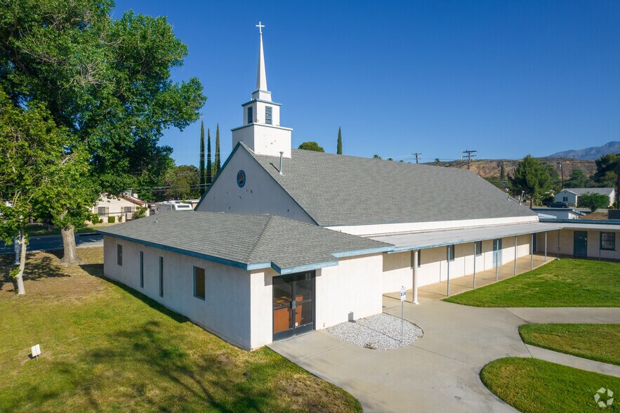 Primary Photo Of 500 N 8th St, Banning Religious Facility For Sale