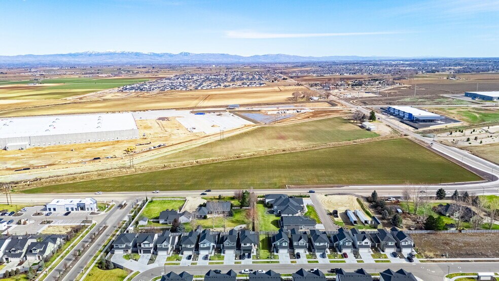 More Photos Of Ustick Rd & Midland Blvd, Nampa Land For Sale