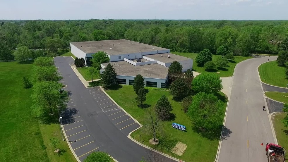 More Photos Of 950-990 Corporate Woods Pky, Vernon Hills Unknown For Lease