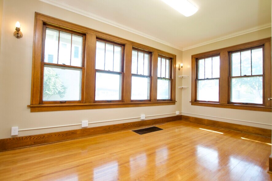 More Photos Of 615 S 1st Ave, Jamestown Office Residential For Lease