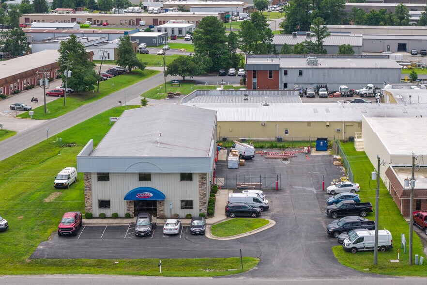 Primary Photo Of 10015 Lickinghole Rd, Ashland Warehouse For Sale