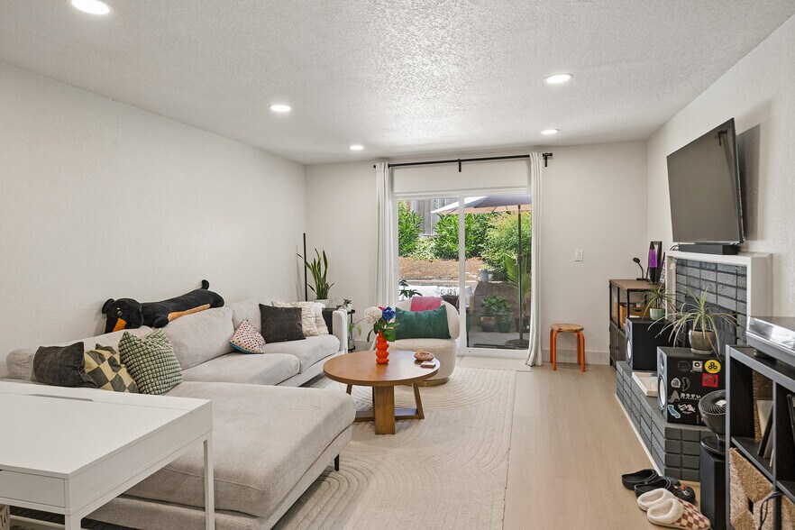 More Photos Of 10178 Alpine Dr, Cupertino Apartments For Sale